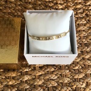 Gold bracelet